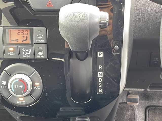 ダイハツ タント カスタム X 茨城県 2015(平27)年 8.5万km ブラックマイカメタリック (株)IDOMが運営する【じしゃロン水戸店】の自社ローン専用車両になりますこちらは現金またはオートローンご利用時の価格です。自社ローンご希望の方は別途その旨お申付け下さい/社外ディスプレイオーディオ/CD/DVD/Bluetooth/パワースライドドア/LEDヘッドライト/純正14インチAW/ETC/プッシュスタート/スマートキー