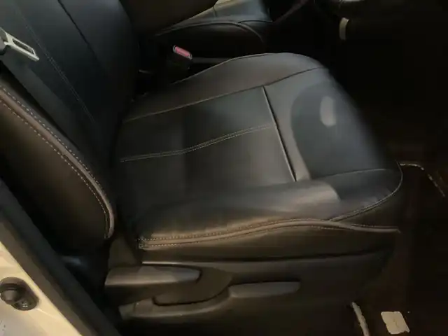 トヨタ ヴォクシー ZS 煌 愛知県 2019(平31)年 5万km ホワイトパールクリスタルシャイン ワンオーナー /純正SDナビ　/フルセグ　/後席モニター　/前後ドラレコ　/ビルトインETC /クルーズコントロール　/スマートキー　/AHB /LDA /PCS /両側パワースライドドア　/バックカメラ　/LEDヘッド　