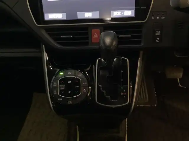 トヨタ ヴォクシー ZS 煌 愛知県 2019(平31)年 5万km ホワイトパールクリスタルシャイン ワンオーナー /純正SDナビ　/フルセグ　/後席モニター　/前後ドラレコ　/ビルトインETC /クルーズコントロール　/スマートキー　/AHB /LDA /PCS /両側パワースライドドア　/バックカメラ　/LEDヘッド　