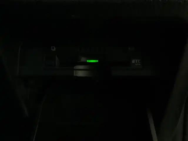 トヨタ ヴォクシー ZS 煌 愛知県 2019(平31)年 5万km ホワイトパールクリスタルシャイン ワンオーナー /純正SDナビ　/フルセグ　/後席モニター　/前後ドラレコ　/ビルトインETC /クルーズコントロール　/スマートキー　/AHB /LDA /PCS /両側パワースライドドア　/バックカメラ　/LEDヘッド　