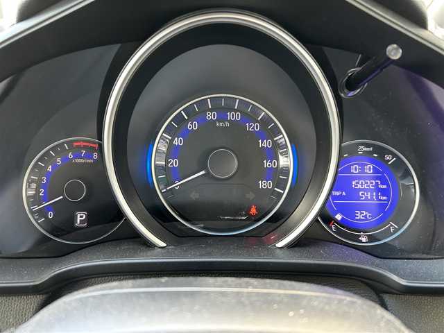 ホンダ フィット 13G Fパッケージ 宮城県 2015(平27)年 15.1万km ブリリアントスポーティブルーメタリック2トーン 社外ナビ(7インチ)/TV(ワンセグ)/CD・DVD/SD/FM・AM/ipod/USB/AUX/純正フロアマット/社外アルミホイール15インチ/ETC/フロントワイパーデアイサー/アイドリングストップ/横滑り防止