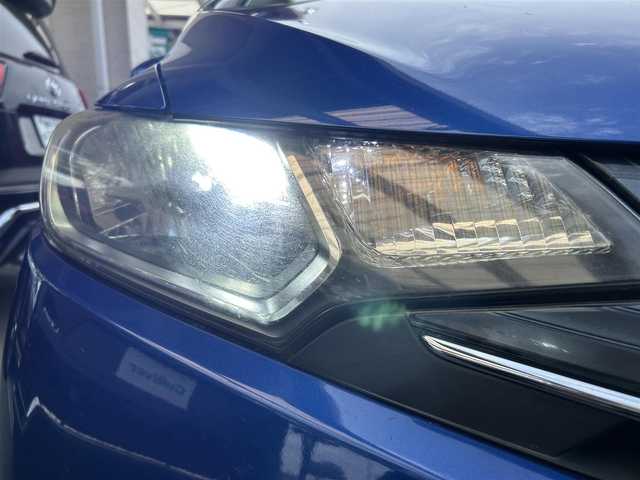 ホンダ フィット 13G Fパッケージ 宮城県 2015(平27)年 15.1万km ブリリアントスポーティブルーメタリック2トーン 社外ナビ(7インチ)/TV(ワンセグ)/CD・DVD/SD/FM・AM/ipod/USB/AUX/純正フロアマット/社外アルミホイール15インチ/ETC/フロントワイパーデアイサー/アイドリングストップ/横滑り防止
