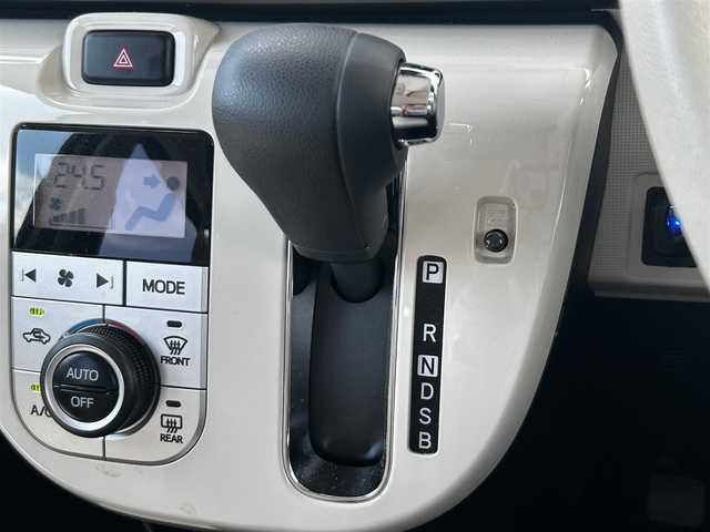 ダイハツ ムーヴ キャンバス G メイクアップ SA Ⅲ 香川県 2022(令4)年 1.8万km パールホワイトⅢ/ナチュラルベージュマイカメタリック 2トーン 登録時走行距離 17497km/社外ナビ/→AM/FM/TV/Bluetooth/全方位カメラ/ETC/ステアリングリモコン/シートヒーター/両側パワースライドドア/LEDオートライト/フォグランプ/オートハイビーム/プッシュスタート/スマートキー/スマートアシスト/後方コーナーセンサー