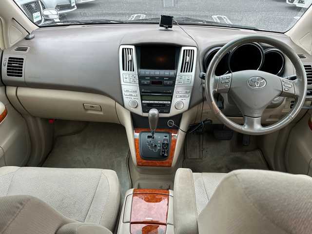 トヨタ ハリアー 240G Lパッケージ 千葉県 2007(平19)年 10.8万km ホワイトパールクリスタルシャイン メーカーナビ バックカメラ パワーシート HID オートライト 17インチAW