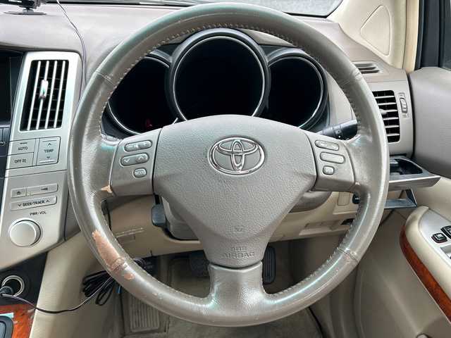 トヨタ ハリアー 240G Lパッケージ 千葉県 2007(平19)年 10.8万km ホワイトパールクリスタルシャイン メーカーナビ バックカメラ パワーシート HID オートライト 17インチAW