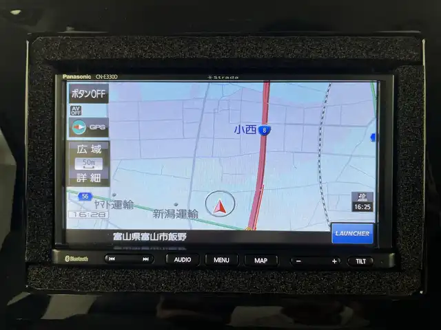 スズキ スペーシア HYBRID X 富山県 2024(令6)年 0.4万km ピュアホワイトP 社外ナビ（AM/FM/CD/BT/フルセグ）/両側パワースライドドア/シートヒーター/衝突被害軽減システム/レーンキープアシスト/コーナーセンサー/横滑り防止装置/アイドリングストップ/社外フロアマット/オートLEDライト/リアサーキュレーター/スマートキー/スペアキー