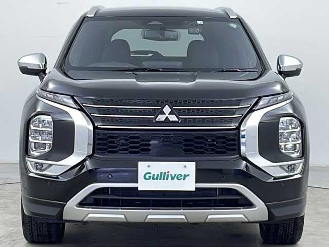 三菱 アウトランダー ＰＨＥＶ P 道央・札幌 2022(令4)年 0.9万km ブラックダイヤモンド 純正ナビ　/ステアリングヒーター　/ＥＴＣ　/前後ドラレコ　/禁煙車　/ブラインドスポットモニター　/レザーシート/電動リアゲート　/全方位カメラ　/パワーシート　/衝突軽減ブレーキ　/ＬＥＤヘッドライト　/レーダークルーズコントロール/ワンオーナー/リアサンシェード/全席シートヒーター