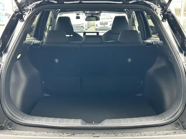 トヨタ カローラ クロス ハイブリッド G 愛知県 2025(令7)年 0.3万km アティチュードブラックマイカ ワンオーナー/純正メモリナビ/フルセグテレビ/バックカメラ/Bluetooth/ウィンカーミラー/クルーズコントロール/ドアバイザー/プッシュスタート/レザーステアリング/ビルトインETC/衝突軽減ブレーキ/コーナーセンサー
