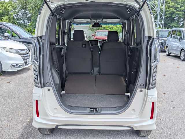 ホンダ Ｎ ＢＯＸ カスタム G L ホンダセンシング 栃木県 2018(平30)年 7.2万km プレミアムホワイトパールⅡ (株)IDOMが運営する【じしゃロン宇都宮店】の自社ローン対象車両になります。こちらは現金またはオートローンご利用時の価格です。自社ローンご希望の方は別途その旨お申付け下さい/社外ナビ/衝突軽減システム/クルーズコントロール/レーンキープアシスト/パワースライドドア/バックカメラ/ETC/スマートキー/プッシュスタート/純正14インチAW