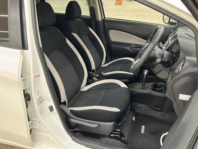 日産 ノート X FOUR 道央・札幌 2018(平30)年 11.7万km ブリリアントホワイトパール 4WD//社外ナビ/DVD/CD/SD/BT//バックカメラ//ドライブレコーダー//エマージェンシーブレーキ//車線逸脱警報//横滑り防止//ETC//プッシュスタート//インテリジェントキー//電格ミラー//冬タイヤ14インチホイル積込