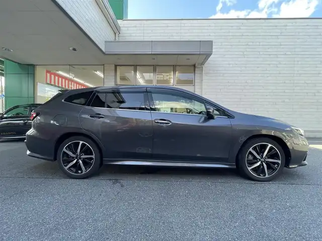 スバル レヴォーグ 1．8GT－H EX 愛知県 2021(令3)年 2万km マグネタイトグレーメタリック ワンオーナー/純正11.6型センターディスプレイナビ/・Bluettoth／地デジTV/・Apple Car Play／Android Auto/フロント／サイド／バック／全周囲カメラ/純正デジタルインナーミラー/前席メモリ付パワーシート/前席／後席左右シートヒーター/ハンズフリーパワーバックドア/12.3インチフル液晶メーター/パドルシフト/ブルーステッチ革巻きハンドル/アイサイトXテクノロジー/・プリクラッシュブレーキ/・ツーリングアシスト/・後退時ブレーキアシスト/・誤発進抑制制御/・車線逸脱警報/・全車速追従機能付クルーズコントロール/・渋滞時ハンズオフアシスト/・渋滞時発進アシスト/・アクティブレーンチェンジアシスト/アイサイトセーフティプラス/純正18インチAW/スマートキー＆プッシュスタート