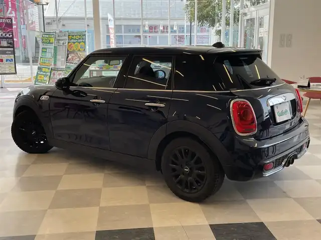 ＭＩＮＩ,ＭＩＮＩ,ジャーミン クーパーS,180台限定車革シートバック