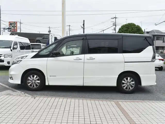 日産 セレナ e－パワー ハイウェイスター V 神奈川県 2018(平30)年 8.2万km ブリリアントホワイトパール 2トーン ワンオーナー/プロパイロット/純正メモリナビ/フルセグテレビ/アラウンドビューモニター/フリップダウンモニター/両側パワースライドドア/ETC/LEDヘッドライト/スマートルームミラー/ドライブレコーダー/エンジンプッシュスタート/保証書/取説/ナビ説/記録(R.1.2.3.4.5.6)
