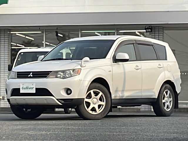 三菱 アウトランダー G Limited Edition 愛知県 2006(平18)年 9.3万km シルキーホワイト /禁煙車//MMCS 三菱メーカーナビ//CD/DVD/AM/FM/Music Server//サブウーファー(Rockford Fosgate)//ETC //バックカメラ//2WD/4WD切替可//レザーシート//本革巻きステアリング//ステアリングスイッチ//ステアリングチルト機構//スペアスマートキー//スペアタイヤ//パワーシート//パドルシフト//シートヒーター//シートベンチレーション//AC100V 100W//ASC(横滑り防止装置)//シガーライター//オートHIDヘッドライト//フォグランプ//純正ドアバイザー//純正フロアマット//取扱説明書//保証書