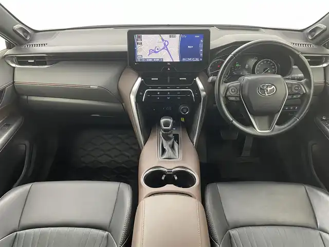 トヨタ ハリアー Z 熊本県 2020(令2)年 2.9万km ホワイトパールクリスタルシャイン 純正12.3型ナビ（ フルセグ・ Bluetooth・ApplCarPlay・AndroidAuto・ USB・ AUX）/パノラマミックビューモニター/JBLプレミアムサウンド/レーントレーシングアラート/プリクラッシュセーフティ/ブラインドスポットモニター/前後クリアランスソナー/リヤクロストラフィックアラート/ヘッドアップディスプレイ/ロードサインアシスト/デジタルインナーミラー/ハーフレザーシート/運転席パワーシート/パワーバックドア/ステアリングリモコン/ビルトインETC2.0/前後ドライブレコーダー/純正フロアマット/純正19インチアルミホイル/LEDヘッドライト/オートライト/オートマチックハイビーム/スマートキー/プッシュスタート/スペアキー1本/保証書/取扱説明書