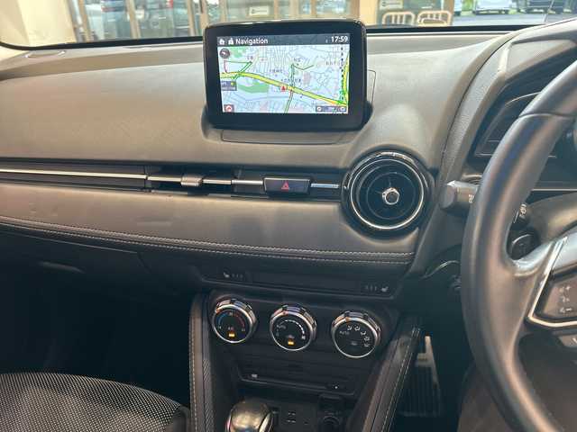 マツダ デミオ XD ツーリング 埼玉県 2017(平29)年 6.7万km ディープクリスタルブルーマイカ スマートシティブレーキシステム/純正ＳＤナビ/　　CD/DVD/BT/フルセグ/USB/バックカメラ/レーダークルーズコントロール/LEDオートライト/コーナーセンサー/純正16インチアルミホイール/サマータイヤ積み込み/パドルシフト/スマートキー2本/ビルトインETC