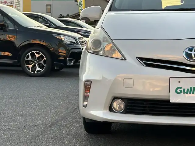 トヨタ プリウス α S 広島県 2012(平24)年 8.2万km ホワイトパールクリスタルシャイン 車検満了 令和9年10月/純正ナビ/（CD/TV/Bluetooth）/クリアランスソナー/ＥＴＣ/バックカメラ/HIDヘッドライト/フォグランプ/純正16インチAW/プッシュスタート/スペアキー/純正フロアマット/電格ミラー/ウインカーミラー