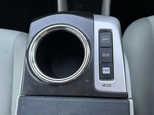 トヨタ プリウス α S 広島県 2012(平24)年 8.2万km ホワイトパールクリスタルシャイン 車検満了 令和9年10月/純正ナビ/（CD/TV/Bluetooth）/クリアランスソナー/ＥＴＣ/バックカメラ/HIDヘッドライト/フォグランプ/純正16インチAW/プッシュスタート/スペアキー/純正フロアマット/電格ミラー/ウインカーミラー