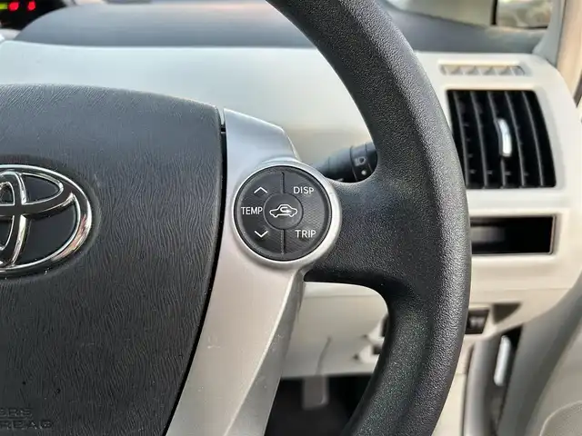 トヨタ プリウス α S 広島県 2012(平24)年 8.2万km ホワイトパールクリスタルシャイン 車検満了 令和9年10月/純正ナビ/（CD/TV/Bluetooth）/クリアランスソナー/ＥＴＣ/バックカメラ/HIDヘッドライト/フォグランプ/純正16インチAW/プッシュスタート/スペアキー/純正フロアマット/電格ミラー/ウインカーミラー