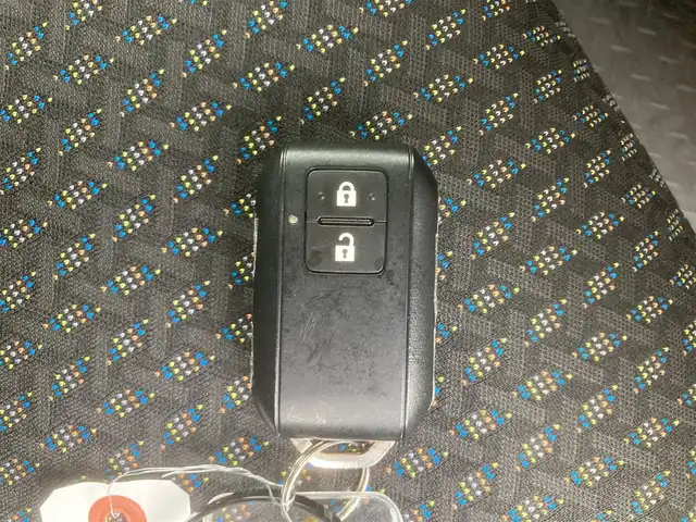 スズキ ハスラー HYBRID X ターボ 埼玉県 2020(令2)年 11.5万km デニムブルー ガンメタリック 2トーン (株)IDOMが運営する【じしゃロン鳩ヶ谷店】の自社ローン対象車両になります。こちらは現金ご利用時の価格です。自社ローンご希望の方は別途その旨お申付け下さい。/登録時114830km/ターボ車/純正ナビ/フルセグテレビ/全方位モニター/アイドリングストップ/デュアルカメラブレーキサポート/アダプティブクルーズコントロール/車線逸脱警告機能/車線逸脱抑制機能/プッシュスタート/ETC/ドライブレコーダー/純正15インチAW/前席シートヒーター/スマートキー/オートライト/ダブル/サイド/カーテンエアバッグ/パドルシフト/革巻きステアリング/前席背面ドリンクホルダー/助手席シートアンダーボックス