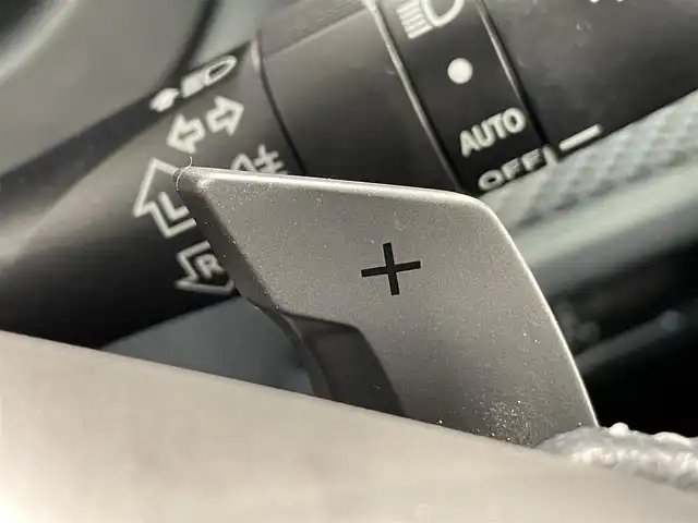 スバル フォレスター 2．0XT アイサイト 愛知県 2015(平27)年 8万km クリスタルホワイトP カロッツェリアナビ/衝突軽減ブレーキ/レーダークルーズコントロール/車線逸脱警報/シートヒーター/パドルシフト/バックカメラ/アクセサリーソケット/ハーフレザー　/パワーシート/ビルトインＥＴＣ/ISOFIX/純正フロアマット/純正18インチアルミホイール