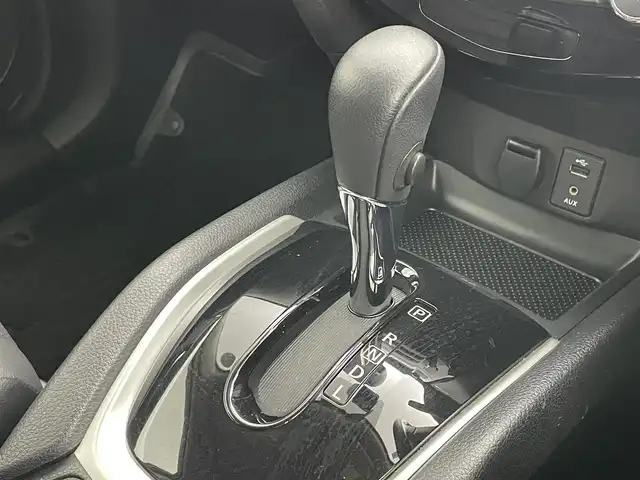 日産 エクストレイル 20Xt エマージェンシーブレーキ 岡山県 2016(平28)年 5万km スチールブルー 純正SDナビ/・FM/AM/Bluetooth/フルセグ/CD/DVD/AUX/・TVキャンセラー/アラウンドビューモニター/安全システム/・エマージェンシーブレーキ/・踏み間違い防止/・車線逸脱警報/・コーナーセンサー/・クルーズコントロール/防水シート/・D/Nシートヒーター/パワーバックドア/ビルトインETC/純正１７インチアルミ/純正フロアマット/LEDヘッドライト/ISOFIX/ステアリングスイッチ/チルトステアリング/シートリフター/ウインカーミラー/取扱説明書/新車保証書