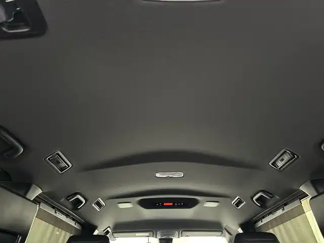 トヨタ ヴォクシー ZS 煌Ⅱ 神奈川県 2020(令2)年 3.1万km ブラック 純正ナビ/フルセグ/Bluetooth/CD/DVD/両側パワースライドドア /バックカメラ　/クルーズコントロール　/コーナーセンサー　/レーンアシスト　　/ビルドインETC　/ドライブレコーダー　/LEDヘッドライト　/フォグライト　/オートライト　/スマートキー/プッシュスタート/スペアキー/純正アルミホイール/社外フロアマット/ABS/横滑り防止装置/衝突被害軽減システム/盗難防止装置/取扱説明書/保証書