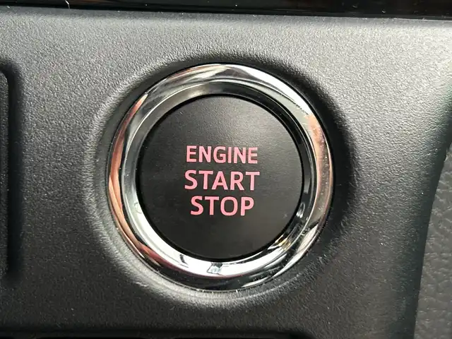 トヨタ ヴォクシー ZS 煌Ⅱ 神奈川県 2020(令2)年 3.1万km ブラック 純正ナビ/フルセグ/Bluetooth/CD/DVD/両側パワースライドドア /バックカメラ　/クルーズコントロール　/コーナーセンサー　/レーンアシスト　　/ビルドインETC　/ドライブレコーダー　/LEDヘッドライト　/フォグライト　/オートライト　/スマートキー/プッシュスタート/スペアキー/純正アルミホイール/社外フロアマット/ABS/横滑り防止装置/衝突被害軽減システム/盗難防止装置/取扱説明書/保証書