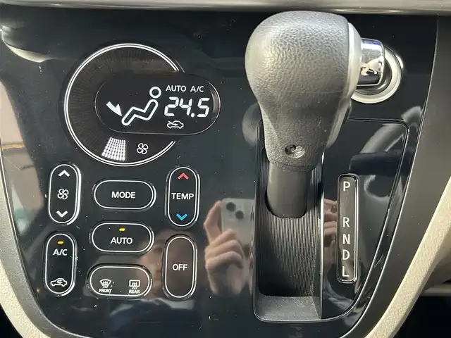 日産 デイズ ルークス X Vセレ +SeftyⅡ 島根県 2015(平27)年 7.9万km モカブラウンP 登録時走行距離78946km/カロッツェリアナビ(Bluetooth/AM/FM/CD/DVD)/フルセグテレビ/全周囲カメラ/バック/サイド/フロント/左側パワースライドドア/アイドリングストップ/横滑り防止装置/衝突被害軽減ブレーキ/ドアバイザー/プッシュスタート/スマートキー(スペアキー×1)/ロールサンシェード/取扱説明書/禁煙車