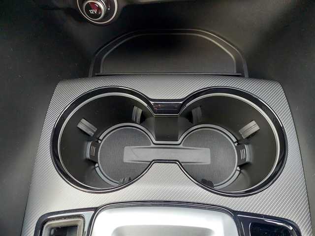 アルファロメオ ジュリア ヴェローチェ 滋賀県 2021(令3)年 3.2万km 黒 ワンオーナー/ACC/BSM/LKA/赤革/・前席パワーシート/・前席シートヒーター/純正ナビ(BT/USB/AUX/DTV/CarPlay)/harman/kardonサウンド/バックカメラ/ETC/コーナーセンサー/ワイヤレスチャージ/レッドキャリパー/パドルシフト/純正１９インチAW