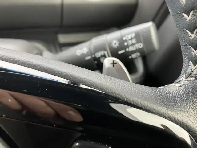 ホンダ Ｎ ＢＯＸ カスタム L ターボ 三重県 2021(令3)年 2.4万km シャイニンググレーM ワンオーナー/登録時走行距離23401km/ターボ/♪ホンダセンシング/　・CMBC(衝突軽減ブレーキ）・誤発進抑制機能/　・後方誤発進抑制機能・歩行者事故低ステアリング/　・路外逸脱抑制機能・先行車発進お知らせ機能/　・標識認識機能・オートハイビーム/♪社外ストラーダナビ/　・フルセグ・Bluetoothオーディオ/　・DVD・SD録音/♪バックカメラ/♪両側パワースライドドア/♪LEDヘッドライト/♪LEDフォグライト/♪ACC（アダプティブクルーズコントロール）/♪ハーフレザーシート/♪D/N席シートヒーター/♪アイドリングストップ/♪パドルシフト/♪スマートキー×2/♪プッシュスタート/♪ステアリングスイッチ/♪革巻きステアリング/♪オートリトラクタブルミラー/♪ウィンカーミラー/♪ビルトインETC/♪ドライブレコーダー前後/♪シートバックテーブル(D/N席)/♪フロアマット/♪プライバシーガラス/♪ドアバイザー