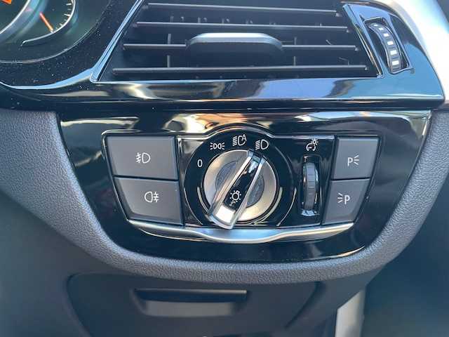 ＢＭＷ ５２３ｉ Mスポーツ 神奈川県 2018(平30)年 4.3万km アルピンホワイトⅢ 衝突軽減システム/レーンキープアシスト/アダプティブクルーズコントロール/前後コーナーセンサー/ブラインドスポットアシスト/パドルシフト/全方位カメラ/純正ナビ/（DVD/CD/FM/AM/BT/フルセグTV）/電動リアゲート/純正１９インチＡＷ/カーテンエアバッグ/サイドエアバッグ/LEDヘッドライト/フォグランプ/オートライト/レザーシート/パワーシート/エアシート