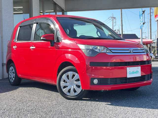 トヨタ スペイド G 埼玉県 2013(平25)年 10.9万km スーパーレッドⅤ ・4WD/・社外ナビ（TV/BT/USB）/・フルセグテレビ/・バックカメラ/・運転席シートヒーター/・ETC/・ステアリングスイッチ/・横滑り防止装置/・オートライト/・HIDヘッドライト/・ハロゲンフォグライト/・ドアバイザー/・純正フロアマット/・プッシュスタート/・スマートキー/・スペアキー×１/・取扱説明書