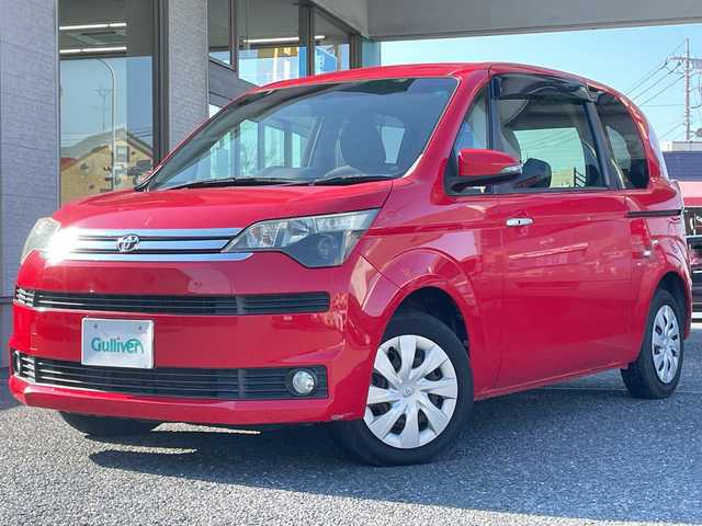 トヨタ スペイド G 埼玉県 2013(平25)年 10.9万km スーパーレッドⅤ ・4WD/・社外ナビ（TV/BT/USB）/・フルセグテレビ/・バックカメラ/・運転席シートヒーター/・ETC/・ステアリングスイッチ/・横滑り防止装置/・オートライト/・HIDヘッドライト/・ハロゲンフォグライト/・ドアバイザー/・純正フロアマット/・プッシュスタート/・スマートキー/・スペアキー×１/・取扱説明書