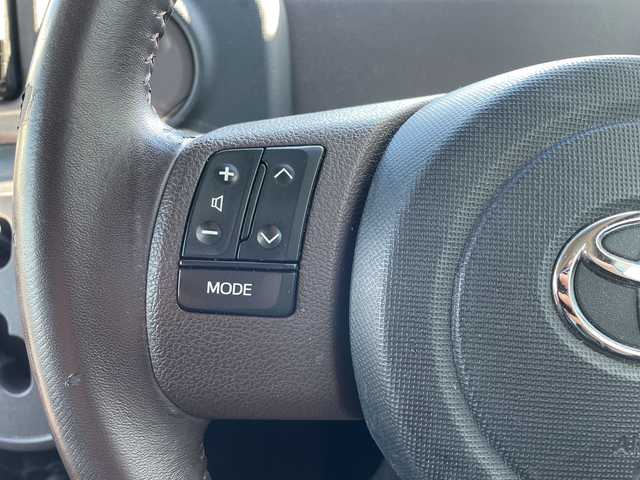 トヨタ スペイド G 埼玉県 2013(平25)年 10.9万km スーパーレッドⅤ ・4WD/・社外ナビ（TV/BT/USB）/・フルセグテレビ/・バックカメラ/・運転席シートヒーター/・ETC/・ステアリングスイッチ/・横滑り防止装置/・オートライト/・HIDヘッドライト/・ハロゲンフォグライト/・ドアバイザー/・純正フロアマット/・プッシュスタート/・スマートキー/・スペアキー×１/・取扱説明書