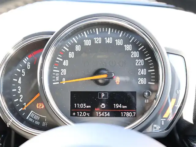 ＭＩＮＩ ＢＭＷ ミニ クラブマン クーパーS オール4 神奈川県 2020(令2)年 1.6万km 黒 8AT：4WD/ペッパーパッケージ/：パークディスタンスコントロール（フロント／リア）/：リアビューカメラ/：パーキングアシストパッケージ/：自動防眩ドアミラー/：スルーローディングシステム/ミラー一体型ETC/純正17インチアルミホイール/ドライブレコーダー/純正LEDヘッドライト/：オートヘッドライト/純正フロアマット/ーーーーーーーーーーーーーーーーーーーーーーーーーーーー/保証書/取扱説明書/スペアスマートキー×1本