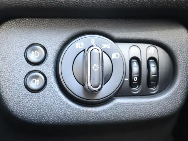ＭＩＮＩ ＢＭＷ ミニ クラブマン クーパーS オール4 神奈川県 2020(令2)年 1.6万km 黒 8AT：4WD/ペッパーパッケージ/：パークディスタンスコントロール（フロント／リア）/：リアビューカメラ/：パーキングアシストパッケージ/：自動防眩ドアミラー/：スルーローディングシステム/ミラー一体型ETC/純正17インチアルミホイール/ドライブレコーダー/純正LEDヘッドライト/：オートヘッドライト/純正フロアマット/ーーーーーーーーーーーーーーーーーーーーーーーーーーーー/保証書/取扱説明書/スペアスマートキー×1本