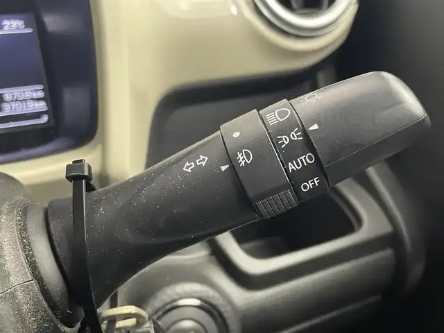 スズキ クロスビー HYBRID MX 埼玉県 2019(平31)年 3.7万km ピュアホワイトP 社外８インチナビ　全方位モニター　ビルトインＥＴＣ　シートヒーター　パドルシフト　純正アルミ　ＬＥＤヘッドライト　スマートキー　オートライト　ＣＤ　ＤＶＤ　Ｂｌｕｅｔｏｏｔｈ　地デジフルセグＴＶ