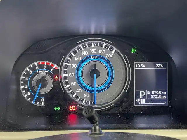スズキ クロスビー HYBRID MX 埼玉県 2019(平31)年 3.7万km ピュアホワイトP 社外８インチナビ　全方位モニター　ビルトインＥＴＣ　シートヒーター　パドルシフト　純正アルミ　ＬＥＤヘッドライト　スマートキー　オートライト　ＣＤ　ＤＶＤ　Ｂｌｕｅｔｏｏｔｈ　地デジフルセグＴＶ