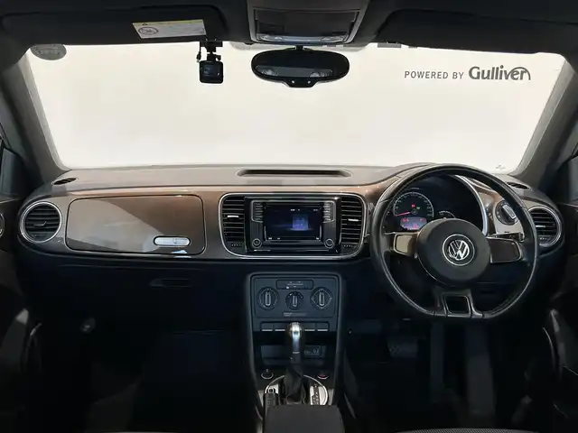 フォルクスワーゲン ザ・ビートル デザイン 福岡県 2015(平27)年 3.8万km 茶 ＭＴモード付ＡＴ　/オートライト　/Ｂｌｕｅｔｏｏｔｈ　/ＣＤ　/前後ドラレコ　/純正１６インチＡＷ　/ＥＴＣ