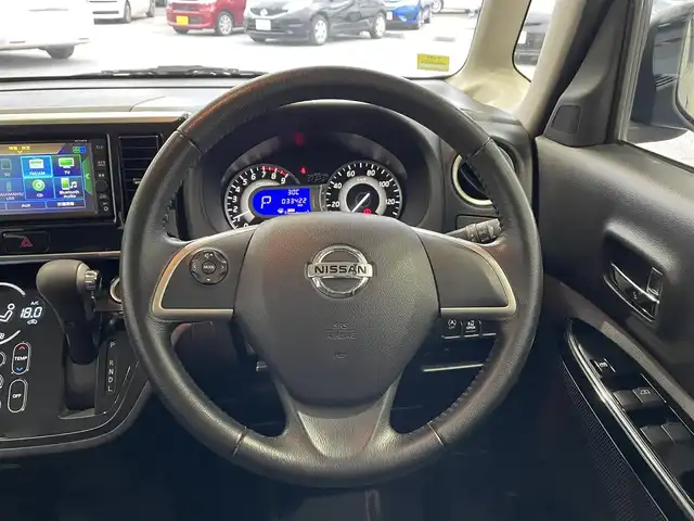 日産 デイズ ルークス ハイウェイスターX 沖縄県 2018(平30)年 3.4万km オーシャンブルーP (株)IDOMが運営する【じしゃロンコザ店】の自社ローン専用車両になりますこちらは現金またはオートローンご利用時の価格です。自社ローンご希望の方は別途その旨お申付け下さい/・純正ナビ/・Ｂｌｕｅｔｏｏｔｈ接続/・TV/・バックカメラ/・全方位カメラ/・片側パワースライドドア/・スマートキー/・プッシュスタート/・ドライブレコーダー/・コーナーセンサー/・純正アルミホイール/・オートライト