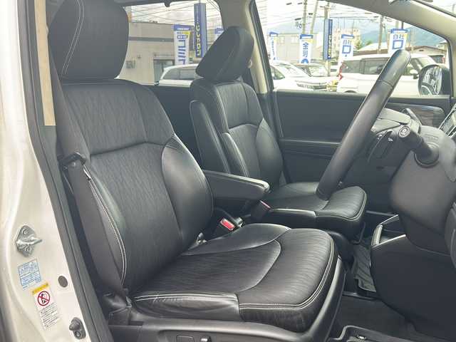 ホンダ オデッセイ アブソルート EX 長野県 2014(平26)年 10.2万km ホワイトオーキッドパール (株)IDOMが運営する【じしゃロン長野店】の自社ローン専用車両になります。こちらは現金またはオートローンご利用時の価格です。自社ローンご希望の方は別途その旨お申付け下さい/純正ナビ/Bluetooth/バックカメラ/全方位カメラ/純正ビルトインETC/フルセグテレビ/両側パワースライド/純正フロアマット/純正アルミホイール/LEDヘッドライト/フォグランプ/オートライト/CTBA/パドルシフト