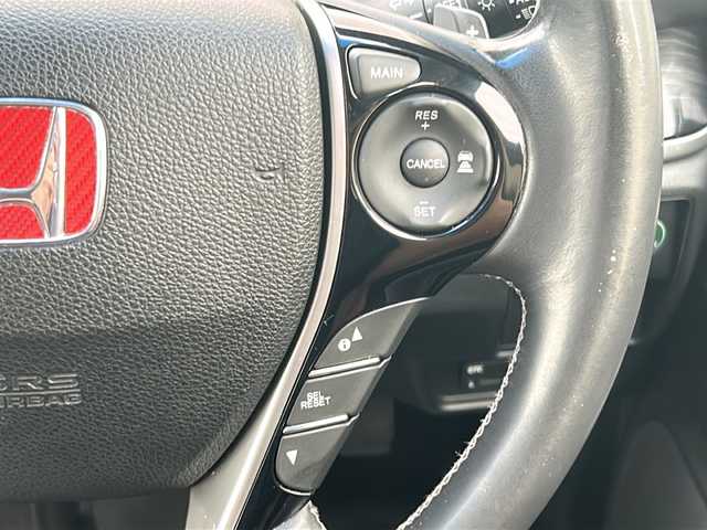 ホンダ オデッセイ アブソルート EX 長野県 2014(平26)年 10.2万km ホワイトオーキッドパール (株)IDOMが運営する【じしゃロン長野店】の自社ローン専用車両になります。こちらは現金またはオートローンご利用時の価格です。自社ローンご希望の方は別途その旨お申付け下さい/純正ナビ/Bluetooth/バックカメラ/全方位カメラ/純正ビルトインETC/フルセグテレビ/両側パワースライド/純正フロアマット/純正アルミホイール/LEDヘッドライト/フォグランプ/オートライト/CTBA/パドルシフト