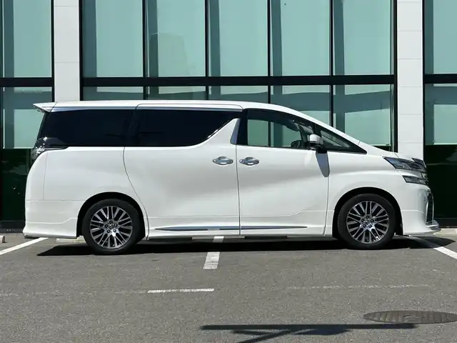トヨタ ヴェルファイア Z Gエディション 福島県 2017(平29)年 4万km ホワイトパールクリスタルシャイン 10インチナビ/フリップダウンモニター/パワーバックドア/両側パワースライドドア/LEDヘッドライト/モデリスタエアロ/レーダークルーズコントロール/メモリーパワーシート/トヨタセーフティセンス/ステアリングヒーター/ステアリングスイッチ/サンルーフ
