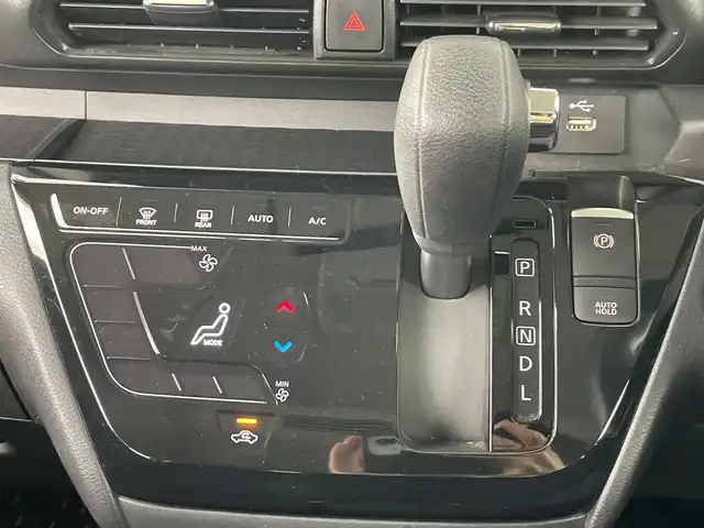 日産 ルークス HWS X プロパイロットED 愛知県 2020(令2)年 3.1万km ホワイトパール 禁煙車/純正9インチーナビ/（ＤＶＤ/ＣＤ/フルセグTV/Bluetooth/ＦＭ/ＡＭ）/全方位カメラ/プロパイロット/衝突軽減ブレーキ/レーンキープアシスト/レーダークルーズコントロール/オートマチックハイビーム/クリアランスソナー/ETC/ドライブレコーダー/両側パワースライドドア/純正14インチアルミホイール/LEDヘッドライト/フロントフォグランプ/オートライト/スマートキー/スペアキー1本/プッシュスタート/純正フロアマット/電動格納ミラー/横滑り防止装置/ベンチシート