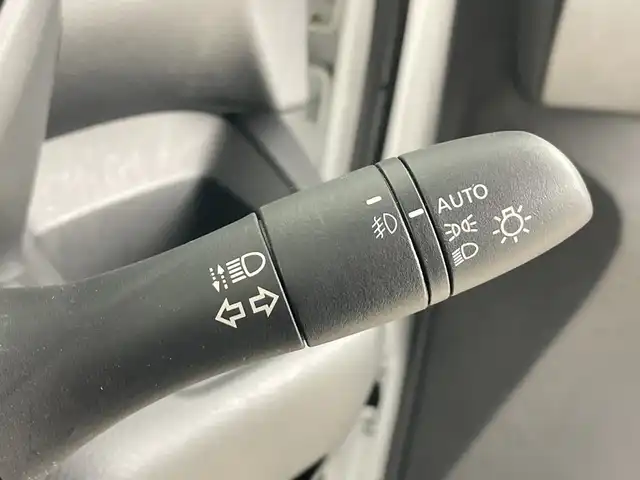 日産 ルークス HWS X プロパイロットED 愛知県 2020(令2)年 3.1万km ホワイトパール 禁煙車/純正9インチーナビ/（ＤＶＤ/ＣＤ/フルセグTV/Bluetooth/ＦＭ/ＡＭ）/全方位カメラ/プロパイロット/衝突軽減ブレーキ/レーンキープアシスト/レーダークルーズコントロール/オートマチックハイビーム/クリアランスソナー/ETC/ドライブレコーダー/両側パワースライドドア/純正14インチアルミホイール/LEDヘッドライト/フロントフォグランプ/オートライト/スマートキー/スペアキー1本/プッシュスタート/純正フロアマット/電動格納ミラー/横滑り防止装置/ベンチシート