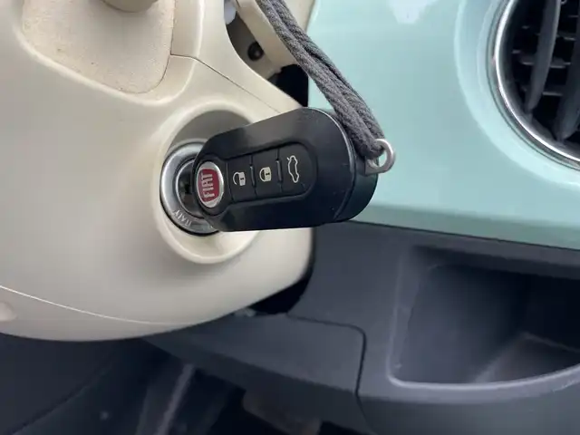 フィアット ５００ ツインエア ポップ 神奈川県 2016(平28)年 2万km LATTE MENTA ETC/USB端子/AUX端子/Bluetooth接続/ステアリングリモコン