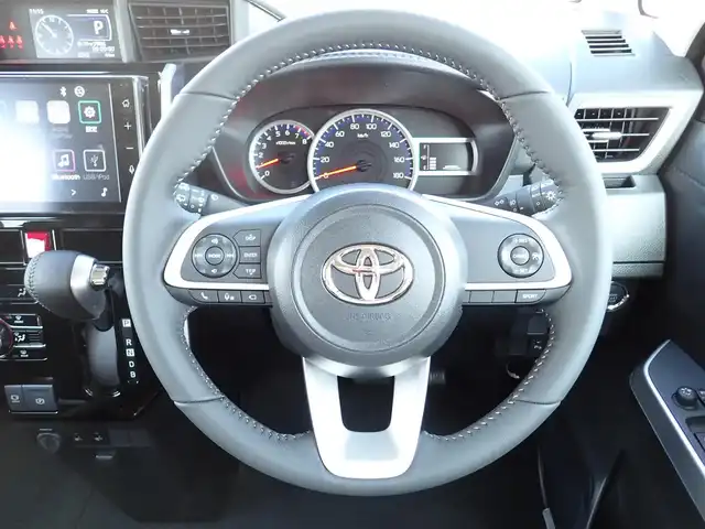 トヨタ ルーミー カスタムG－T 千葉県 2025(令7)年 0.1千km ブラックマイカメタリック/パールホワイト2トーン 【登録済未使用車】/【ブラック&パールホワイト３（X99）】/コンフォートパッケージ/純正9インチディスプレイオーディオ/・フルセグTV/Bluetooth/パノラミックビューモニター/バックカメラ/両側パワースライドドア/プッシュスタート/スマートキー2本/前席シートヒーター/スマートアシスト/・衝突警報機能/・衝突回避支援ブレーキ機能/・ブレーキ制御付誤発進抑制機能/・車線逸脱警報機能/・路側逸脱警報機能/・先行車発進お知らせ機能/・標識認識機能/・アダプティブクルーズコントロール/純正15インチAW/LEDヘッドライト/フォグライト/取扱説明書/保証書/