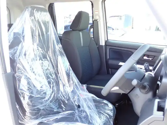 トヨタ ルーミー カスタムG－T 千葉県 2025(令7)年 0.1千km ブラックマイカメタリック/パールホワイト2トーン 【登録済未使用車】/【ブラック&パールホワイト３（X99）】/コンフォートパッケージ/純正9インチディスプレイオーディオ/・フルセグTV/Bluetooth/パノラミックビューモニター/バックカメラ/両側パワースライドドア/プッシュスタート/スマートキー2本/前席シートヒーター/スマートアシスト/・衝突警報機能/・衝突回避支援ブレーキ機能/・ブレーキ制御付誤発進抑制機能/・車線逸脱警報機能/・路側逸脱警報機能/・先行車発進お知らせ機能/・標識認識機能/・アダプティブクルーズコントロール/純正15インチAW/LEDヘッドライト/フォグライト/取扱説明書/保証書/