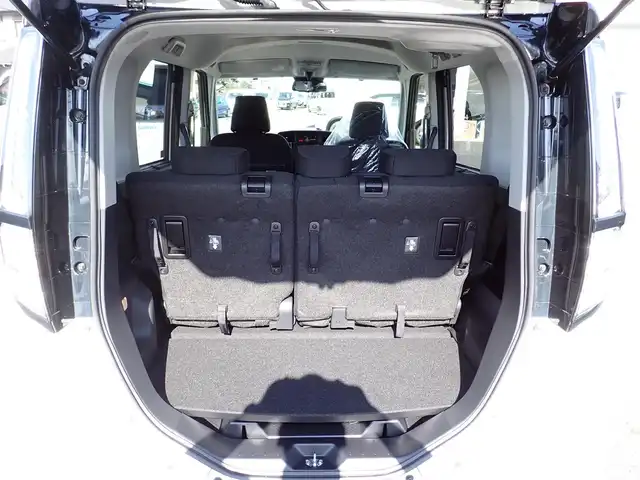 トヨタ ルーミー カスタムG－T 千葉県 2025(令7)年 0.1千km ブラックマイカメタリック/パールホワイト2トーン 【登録済未使用車】/【ブラック&パールホワイト３（X99）】/コンフォートパッケージ/純正9インチディスプレイオーディオ/・フルセグTV/Bluetooth/パノラミックビューモニター/バックカメラ/両側パワースライドドア/プッシュスタート/スマートキー2本/前席シートヒーター/スマートアシスト/・衝突警報機能/・衝突回避支援ブレーキ機能/・ブレーキ制御付誤発進抑制機能/・車線逸脱警報機能/・路側逸脱警報機能/・先行車発進お知らせ機能/・標識認識機能/・アダプティブクルーズコントロール/純正15インチAW/LEDヘッドライト/フォグライト/取扱説明書/保証書/